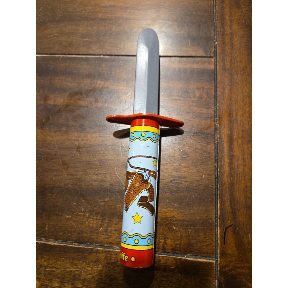 1960's Tin LITHO Captain Hook Retracting Knife‎ Blade  Vintage metal toys!!